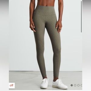 Everlane perform leggings